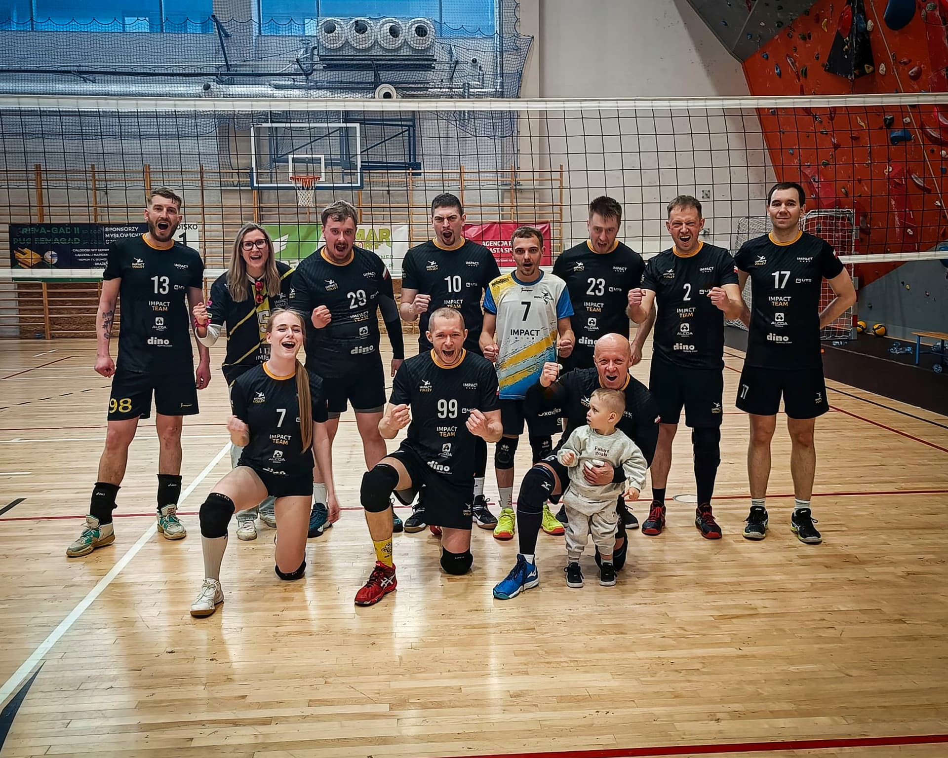 Drużyna Impact Team po meczu ligowym