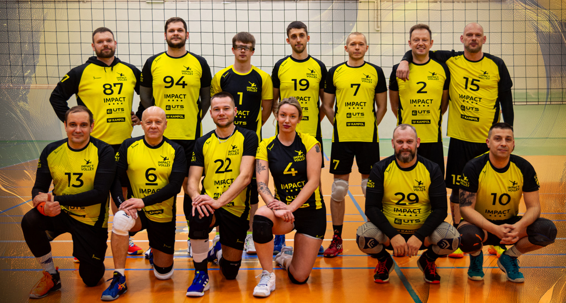 Drużyna Impact Team w komplecie na hali